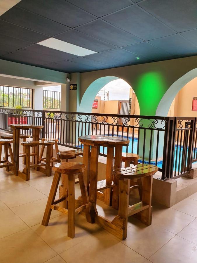 African Sun Lodge Дърбан Екстериор снимка